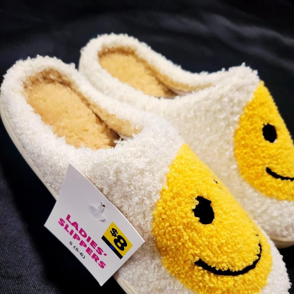 Small- Women's Yellow and Cream Slippers